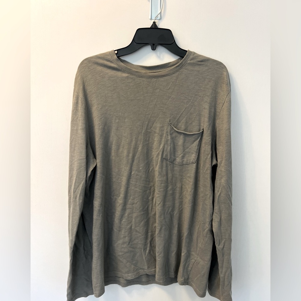 Men’s Forever 21 Long Sleeve